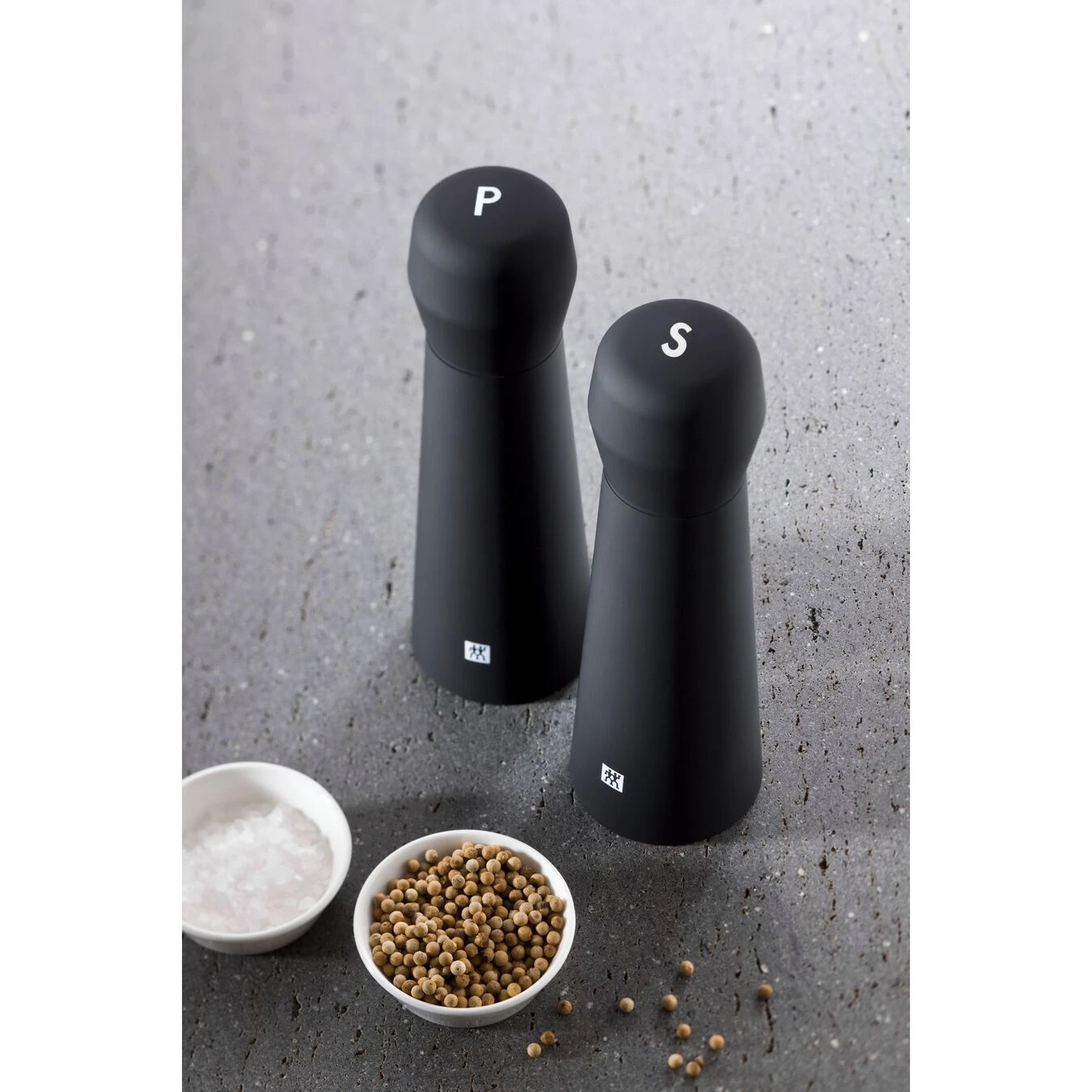 Zwilling 19 Cm Plastic Salt Mill 6 Zwilling 19 Cm Plastic Salt Mill - Image 4