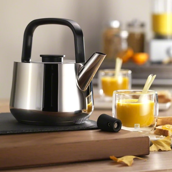 Zwilling Plus Kettle With Whistle 4 Zwilling Plus Kettle With Whistle - Image 2