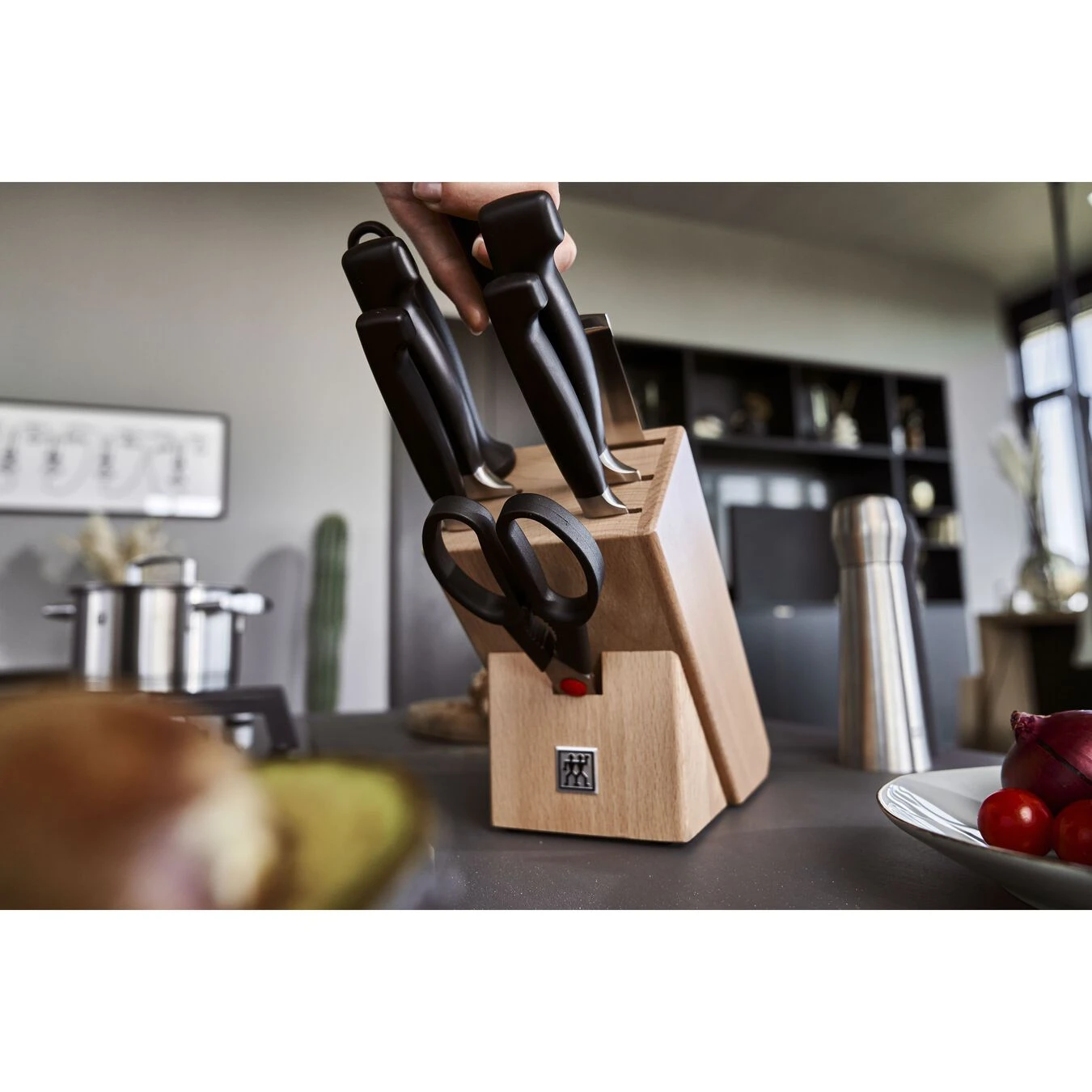 Zwilling 8-pcs Natural Beech Knife Block Set 6 Zwilling 8-pcs Natural Beech Knife Block Set - Image 4