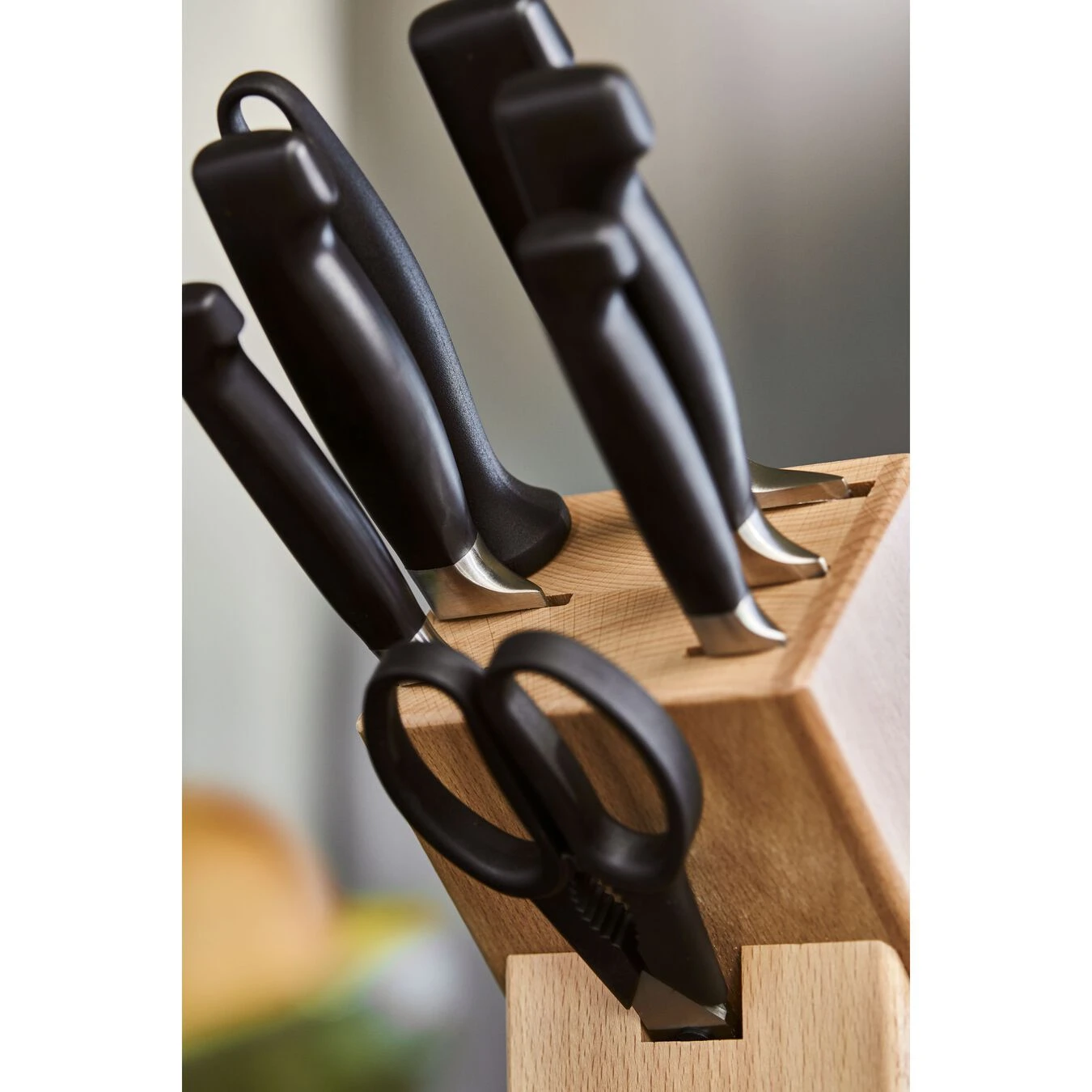 Zwilling 8-pcs Natural Beech Knife Block Set 4 Zwilling 8-pcs Natural Beech Knife Block Set - Image 2