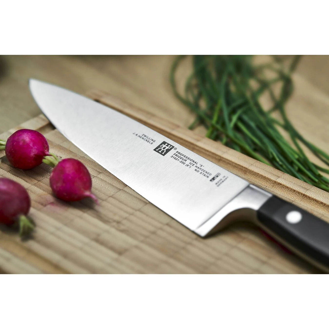 Zwilling 20 Cm Chef's Knife 7 Zwilling 20 Cm Chef's Knife - Image 5