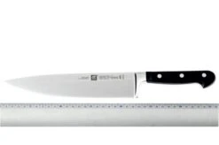 Zwilling J.A. Henckels Professional "S" Cook's Knife 23 Cm (9") -Zwilling Sales Store ZW31021 230 04 zwilling professional s 31021 230 koksmes d4