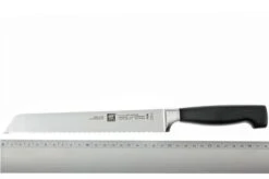 Zwilling J.A. Henckels Four Star Bread Knife 8" -Zwilling Sales Store ZW31076 200 04 zwilling 4star 31076 200 broodmes d4