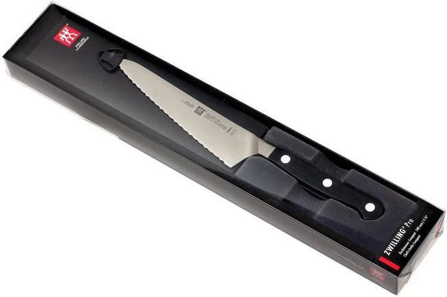Zwilling Pro Serrated Chef's Knife 14cm, 38425-141 9 Zwilling Pro Serrated Chef's Knife 14cm, 38425-141 - Image 7
